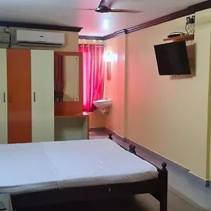  Lodge Prestige Tourist